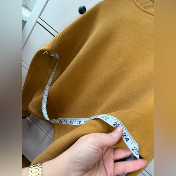 Vuori Restore Sweatshirt Women XS Crewneck Pullover Cropped Draw-string hem gold - Picture 12 of 16